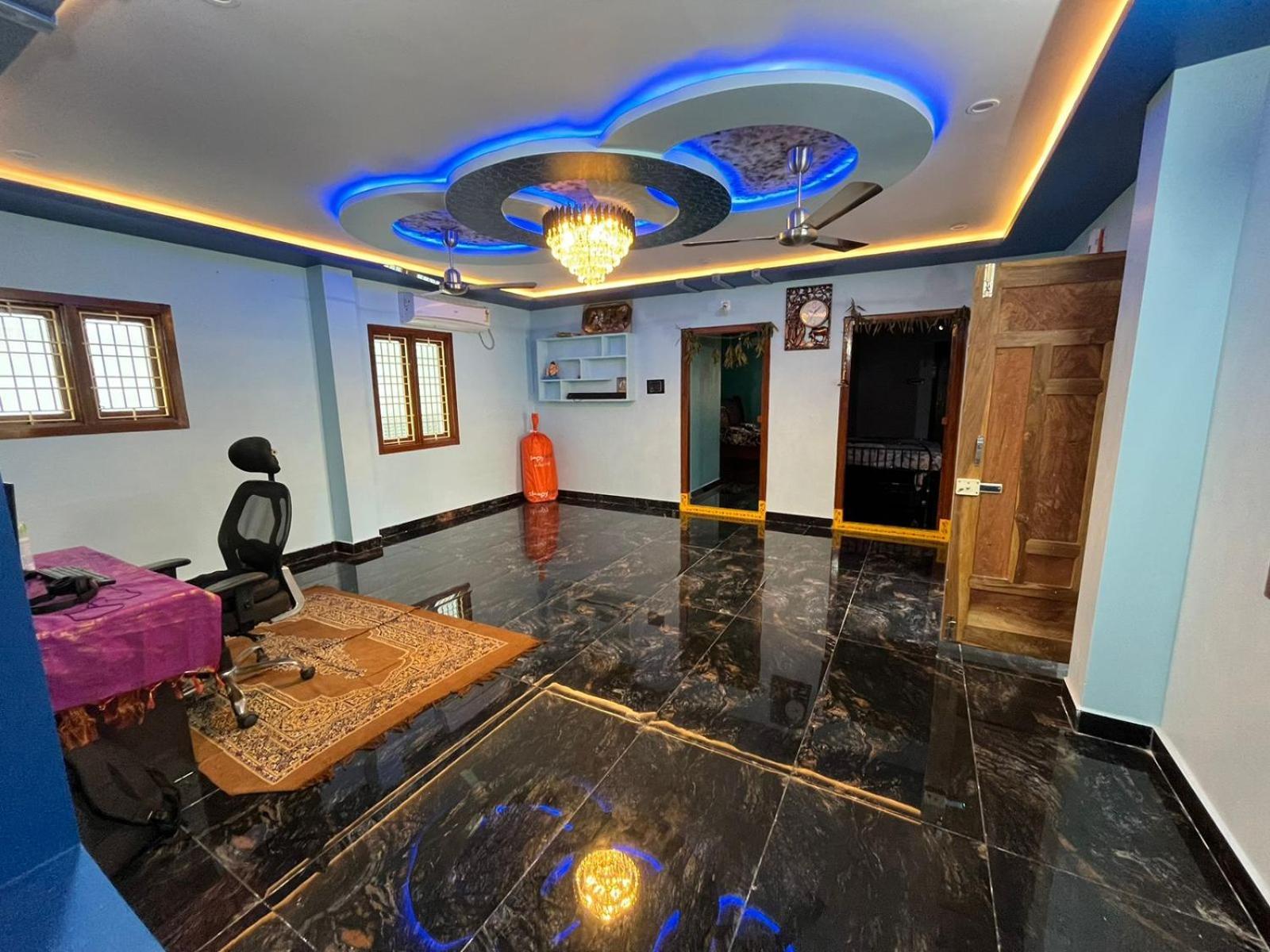 Sri Datta Kukkuteswara Nilayam * Pithapuram
